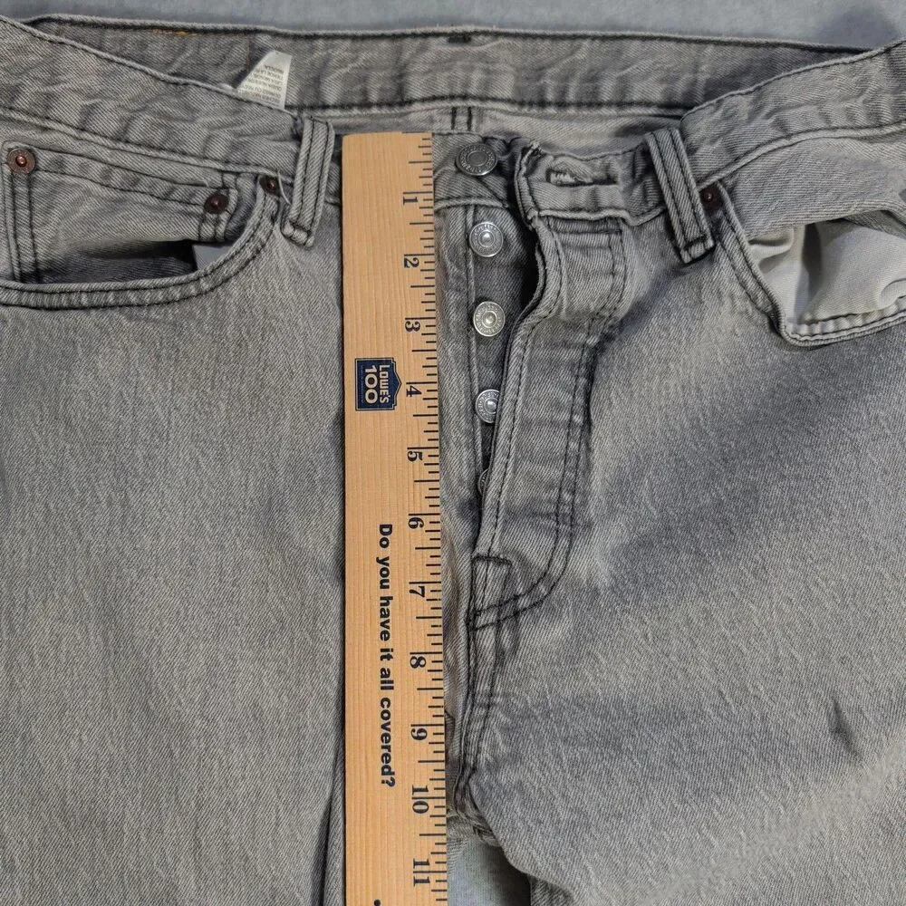 Levis 501 Jeans Mens 32x32 Gray Light Wash Straight Button Fly Regular Fit Denim